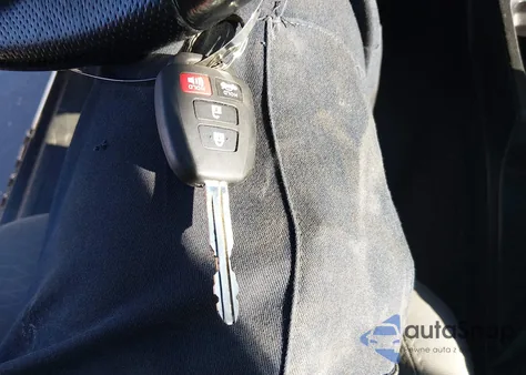 2017 Toyota Tacoma Sr5 V6 z USA, uszkodzony, nr VIN 3TMCZ5AN5HM065610